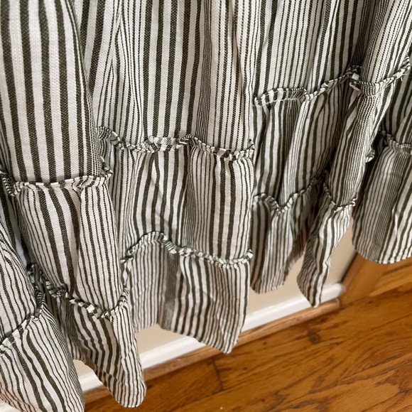 Max Studio Skirt Olive Striped Tiered Midi Green Gray Smocked Waist E-waist NWT - Picture 7 of 10